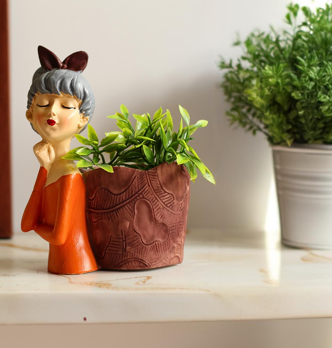 Kivora Homes Showpiece for Home Decor - Cute Resin Table Miniature Figurines for Living Room, Bedroom, Kids Room & Kitchen (Basket Girl)