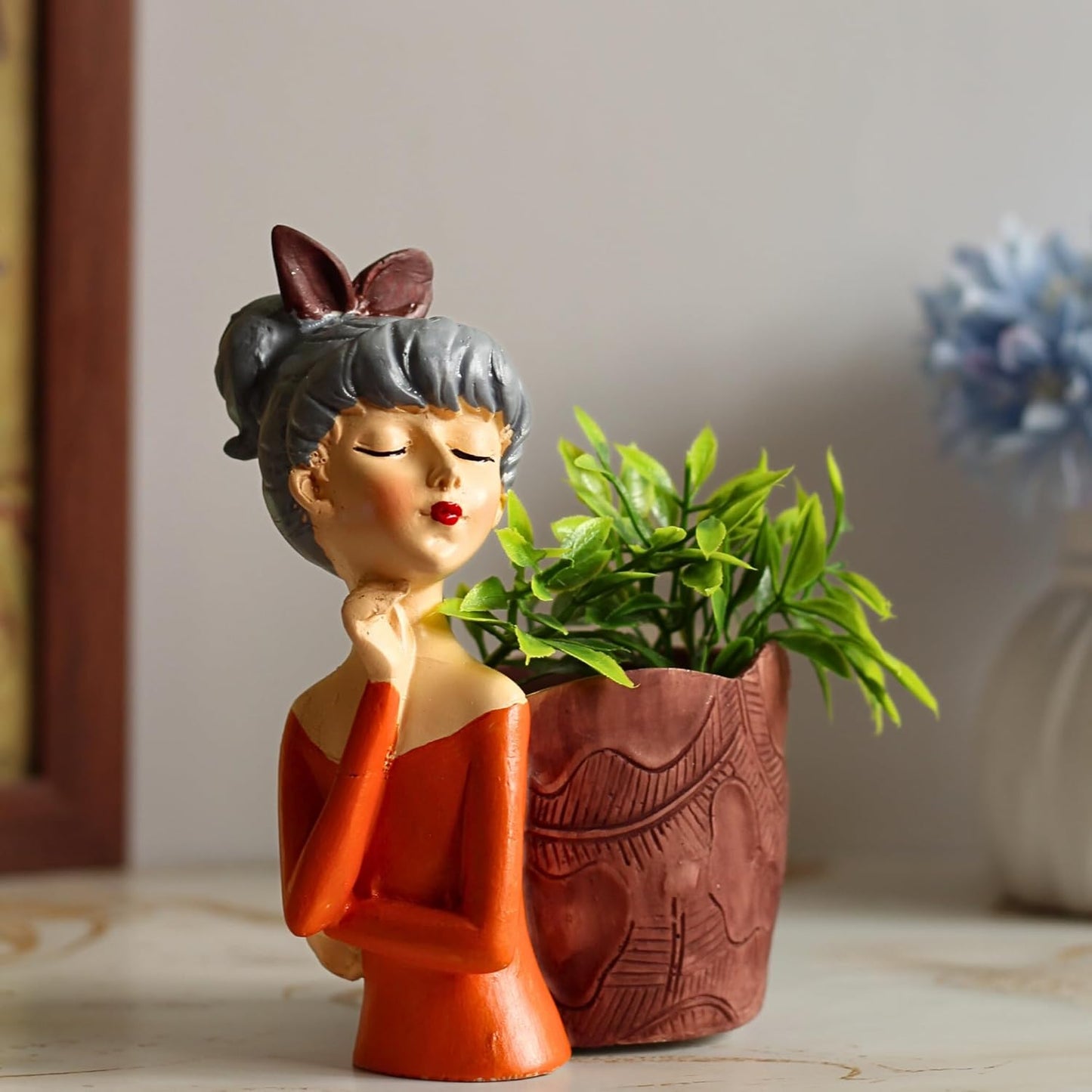 Kivora Homes Showpiece for Home Decor - Cute Resin Table Miniature Figurines for Living Room, Bedroom, Kids Room & Kitchen (Basket Girl)